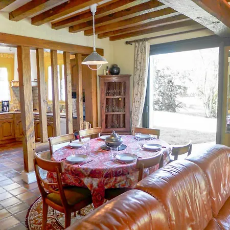 Les Colombages Villa *
